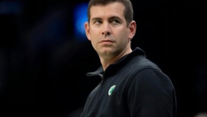 开云中国-绿军进攻效率起伏不定 史蒂文斯：必须要克服挣扎