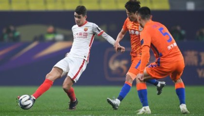 开云App-双亚悲催！海港一个都不能少的无奈 足球兴趣锐减？