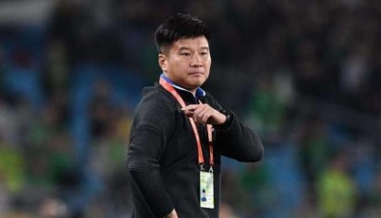 开云移动端-李霄鹏离开影响武汉保级 菜鸟李金羽能否担重任？