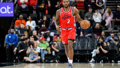 kaiyun-杀戮机甲！伦纳德全场19投11中&amp;三分10中6 砍下34分4板3助1断