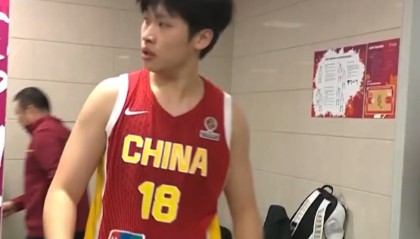 开云App-胜捷克更衣室！王思雨笑开花，其余各将淡定，球队隐患还是多！