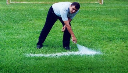 开云移动端-人墙定位喷雾剂发明者赢官司 国际足联或赔数千万