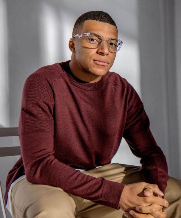 1705499433686052943.jpg 1705499427544.jpg